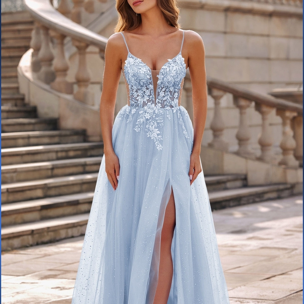 Elegant Blue Evening Gown, Prom, Wedding, Bridal, Bridesmaid Dress. Size 8 - Picture 3 of 6